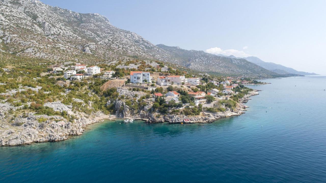 Apartmani Marijana Cesarica Exterior photo